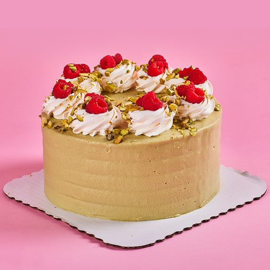 PISTACHIO CHEESECAKE CAKE